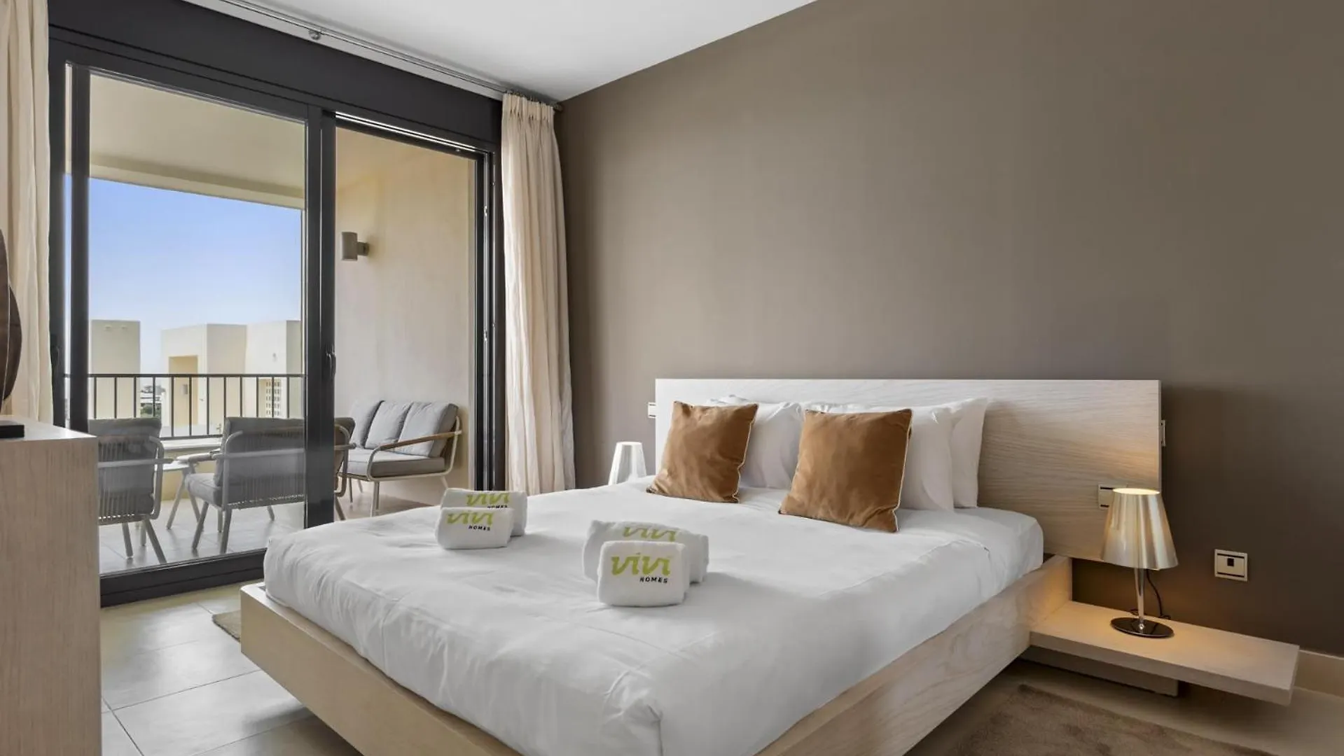 Vivi Homes - Elisa Pool, Gym & Sea View Marbella