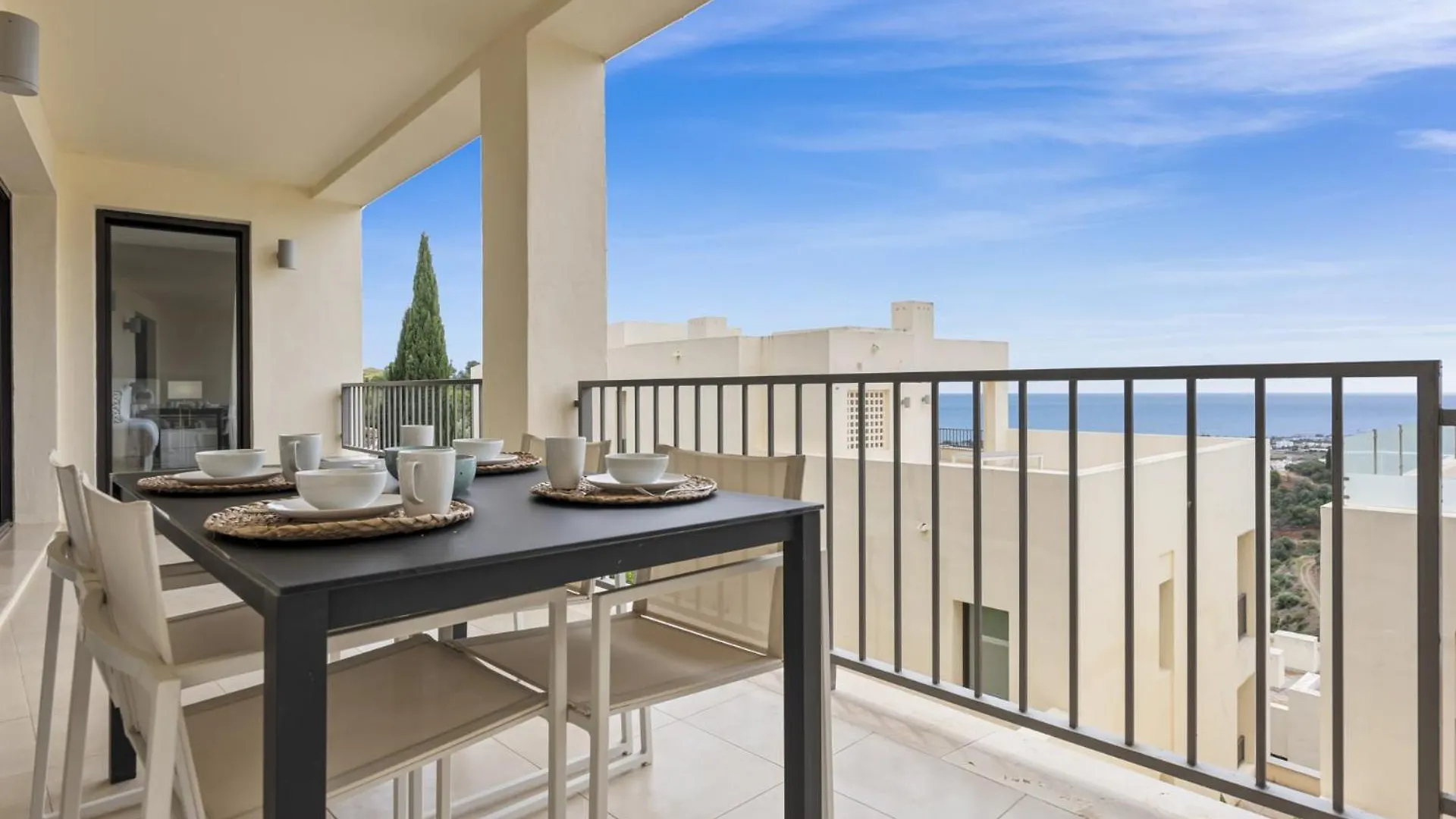 Vivi Homes - Elisa Pool, Gym & Sea View Marbella 0*,  Spain